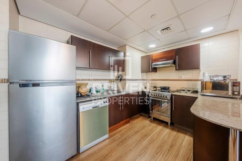 Apartment in Jumeirah Lake Towers, Dubai 2 bedrooms, 101 sq.m. № 65500 - photo 11