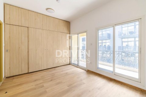 Maison de ville à Jumeirah Village Circle, Dubai, 4 chambres, 385 m², № 65510 - photo 9