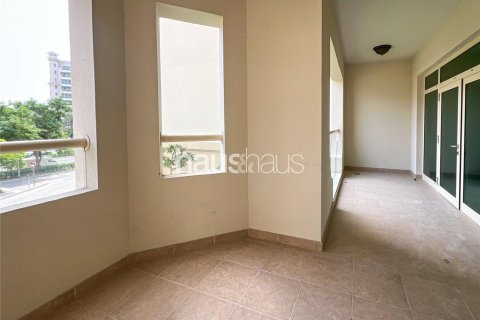 Apartment in Shoreline Apartments, Palm Jumeirah, Dubai 2 bedrooms, 147 sq.m. № 44629 - photo 3