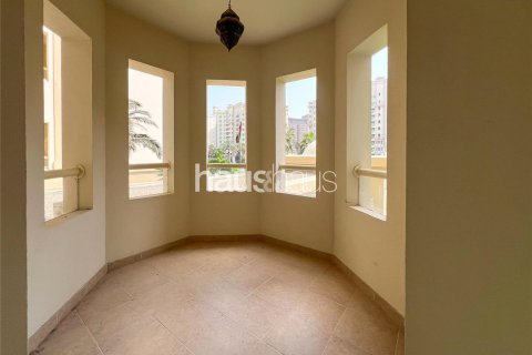 Apartment in Shoreline Apartments, Palm Jumeirah, Dubai 2 bedrooms, 147 sq.m. № 44629 - photo 8