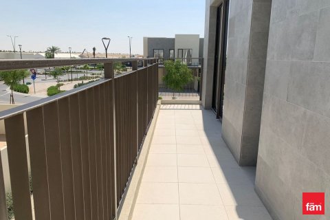 Villa in Dubai 4 bedrooms, 283.7 sq.m. № 111499 - photo 6