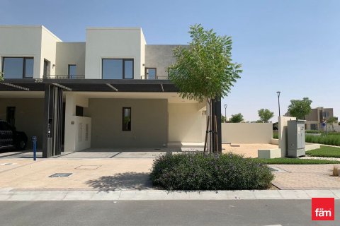Villa in Dubai 4 bedrooms, 283.7 sq.m. № 111499