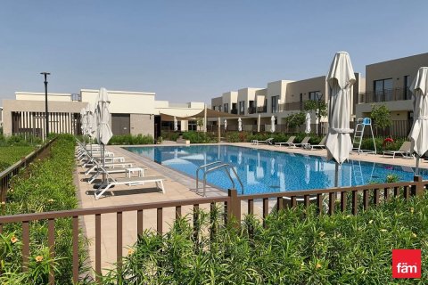 Villa in Dubai 4 bedrooms, 283.7 sq.m. № 111499 - photo 5
