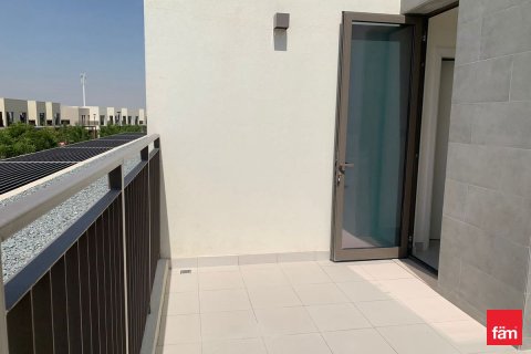 Villa in Dubai 4 bedrooms, 283.7 sq.m. № 111499 - photo 7