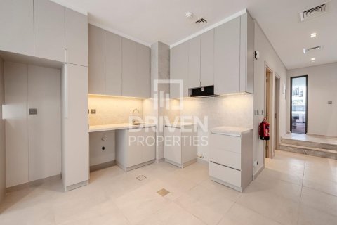 Townhouse in Mohammed Bin Rashid City, Dubai 2 bedrooms, 131.09 sq.m. № 125160 - photo 2