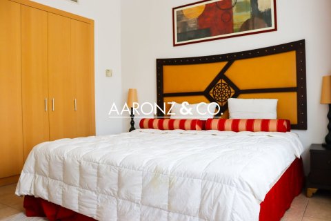 Снять в аренду квартиру в Пальме Джумейре, Дубай: 3 спальни, 206м², № 93024 - фото 7