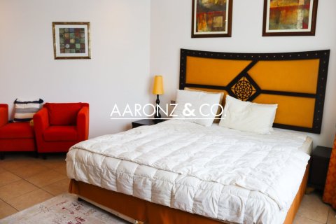 Снять в аренду квартиру в Пальме Джумейре, Дубай: 3 спальни, 206м², № 93024 - фото 8