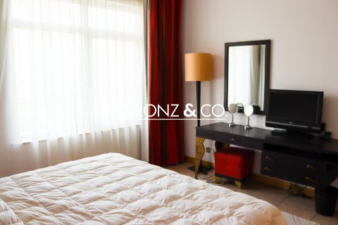 Снять в аренду квартиру в Пальме Джумейре, Дубай: 3 спальни, 206м², № 93024 - фото 15