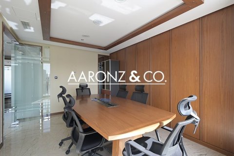 Снять в аренду офис в Бизнес-Бэе, Дубай: 158м², № 93020 - фото 8