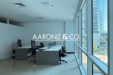 Снять в аренду офис в Бизнес-Бэе, Дубай: 146м², № 93018 - фото 2