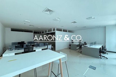 Офис в Бизнес-Бэе, Дубай, 146м², № 93018