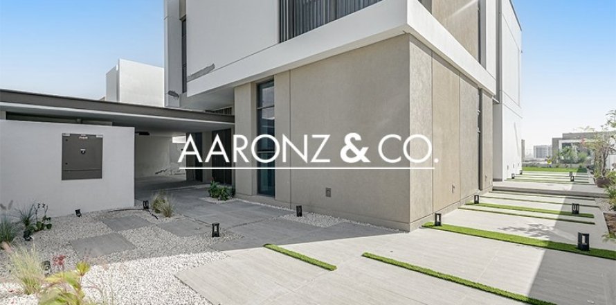 Вилла в Al Furjan, Дубай, 4 спальни, 584м², № 93019