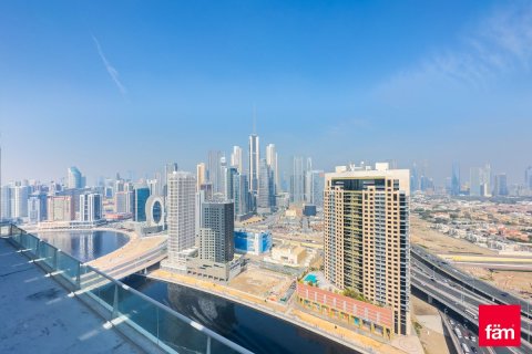 Apartment in Business Bay, Dubai 1 bedroom, 102 sq.m. № 9145 - photo 18