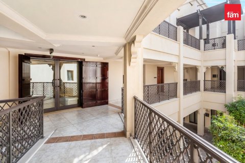 Oficina en Old Town, Dubai, 317.6 m², № 9144 - foto 27
