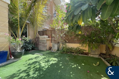 Купить виллу в Mirabella, Джумейра Вилладж Серкл, Дубай: 3 спальни, 306м², № 75034 - фото 2