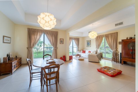 Купить виллу в Dubai Silicon Oasis, Дубай: 5 спален, 593.4м², № 8109 - фото 1