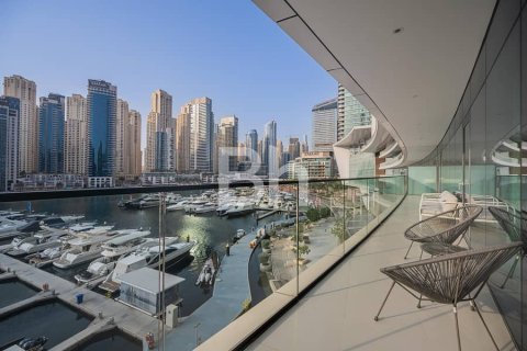 Apartment in Dubai Marina, Dubai 2 bedrooms, 122 sq.m. № 57226 - photo 16