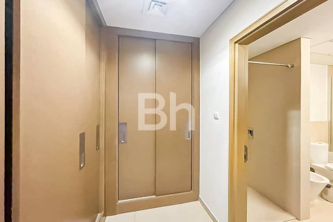 Снять в аренду апартаменты в отеле в Аль-Барше, Дубай: 1 спальня, 79м², № 57225 - фото 3