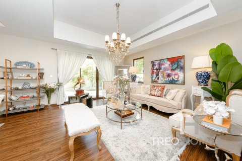 Villa in Reem, Dubai 3 bedrooms, 240 sq.m. № 16803 - photo 9
