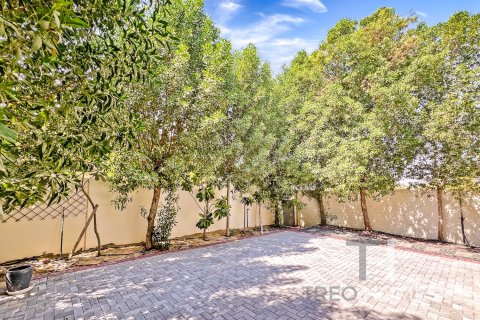 Villa en Reem, Dubai, 3 dormitorios, 238 m², № 16809 - foto 5