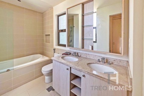 Villa en Reem, Dubai, 3 dormitorios, 238 m², № 16809 - foto 18