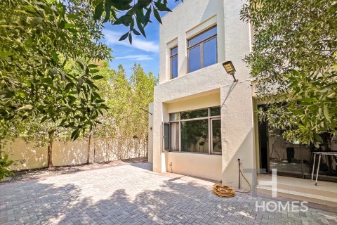 Villa en Reem, Dubai, 3 dormitorios, 238 m², № 16809 - foto 12