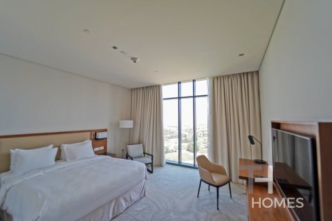 Apartment in The Hills, Dubai 2 bedrooms, 165 sq.m. № 16796 - photo 12