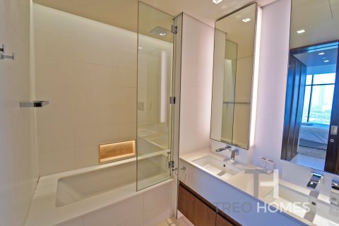 Apartment in The Hills, Dubai 2 bedrooms, 165 sq.m. № 16796 - photo 13