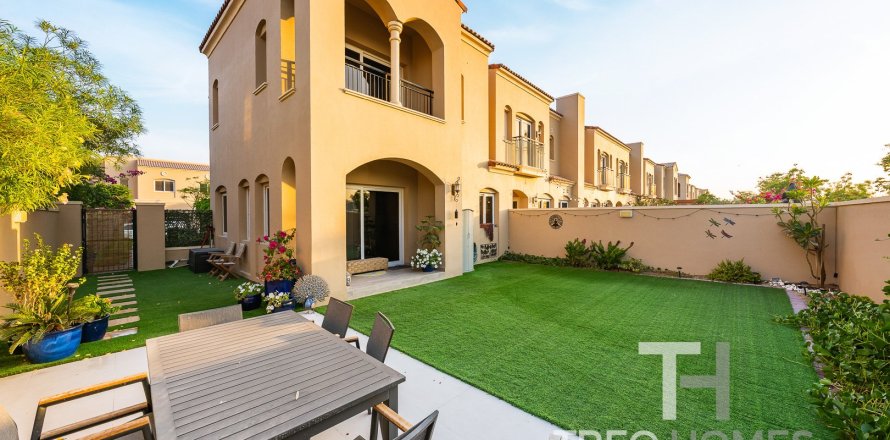 Townhouse in Bella Casa, Serena, Dubai 3 bedrooms, 287 sq.m. № 16804
