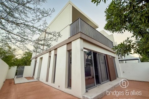 Villa en Tilal Al Ghaf, Dubai, 4 dormitorios, 232 m², № 83958 - foto 1