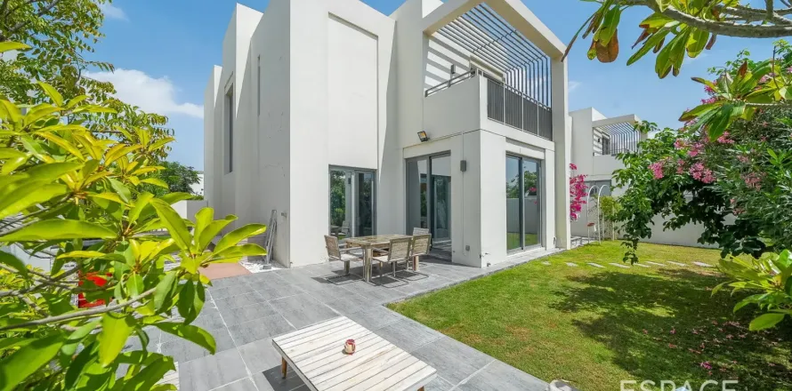 Villa à EMAAR South, Dubai South (Dubai World Central), Dubai, 4 chambres, 272 m², № 122471
