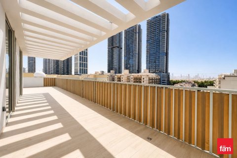 Apartment in Dubai 2 bedrooms, 161.7 sq.m. № 110197 - photo 15