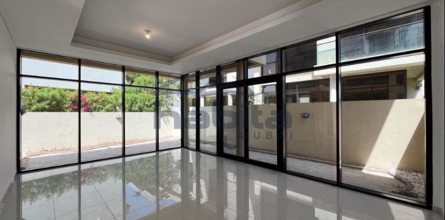 Apartamento en Richmond, DAMAC Hills (Akoya by DAMAC), Dubai, 3 dormitorios, 253 m², № 7612