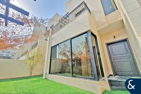 Снять в аренду таунхаус в Джумейра Вилладж Серкл, Дубай: 4 спальни, 316м², № 79077 - фото 2