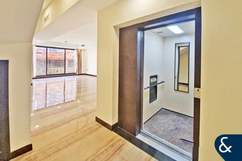 Снять в аренду таунхаус в Джумейра Вилладж Серкл, Дубай: 4 спальни, 316м², № 79077 - фото 7