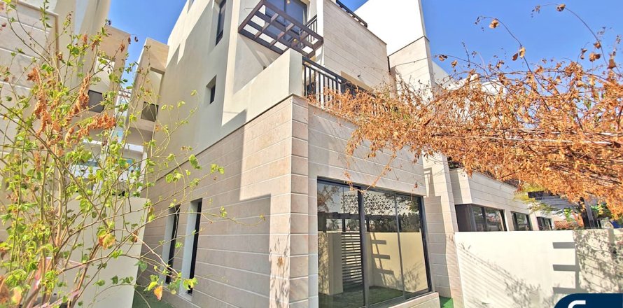 Таунхаус в Джумейра Вилладж Серкл, Дубай, 4 спальни, 316м², № 79077