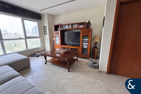 Снять в аренду квартиру в Green Community Motor City, Motor City, Дубай: 3 спальни, 329м², № 79078 - фото 5