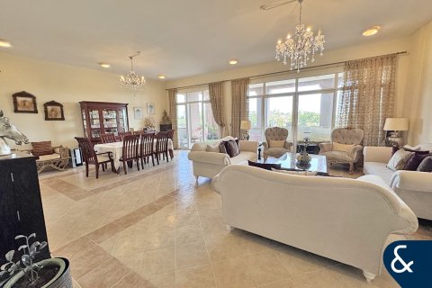 Снять в аренду квартиру в Green Community Motor City, Motor City, Дубай: 3 спальни, 329м², № 79078 - фото 2