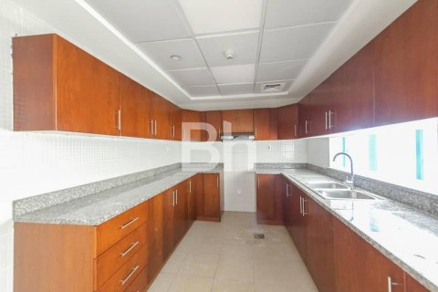 Купить квартиру в Джумейра Лейк Тауэрс, Дубай: 2 спальни, 138м², № 21621 - фото 4