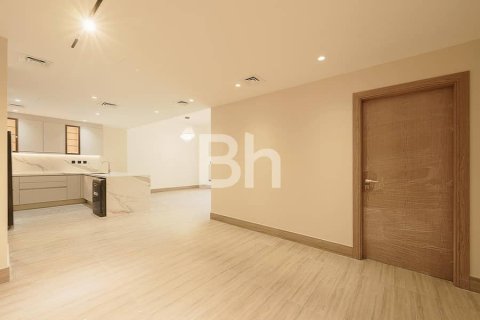 Apartment in Dubai 3 bedrooms, 153 sq.m. № 21619 - photo 1