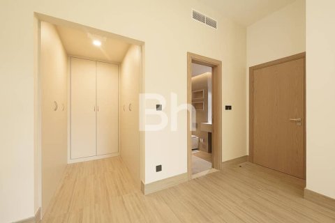 Apartment in Dubai 3 bedrooms, 153 sq.m. № 21619 - photo 18