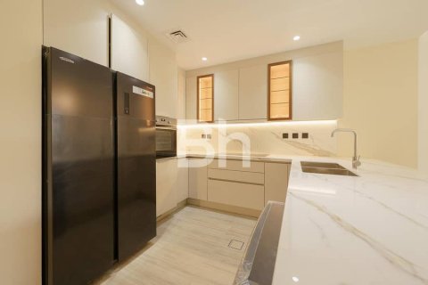 Apartment in Dubai 3 bedrooms, 153 sq.m. № 21619 - photo 3