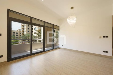 Apartment in Dubai 3 bedrooms, 153 sq.m. № 21619 - photo 9