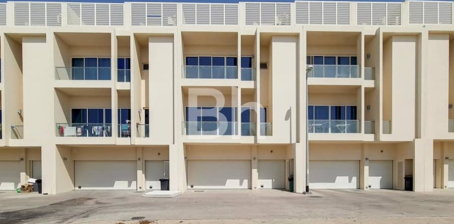 تاون هاوس في Dubai Waterfront, دبي 3 غرف نوم, 250 م² رقم 21639