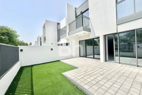 فيلا في Dubai Land, دبي 3 غرف نوم, 161 م² رقم 22953 - صورة 1
