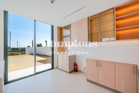Снять в аренду виллу в Dubai South (Dubai World Central), Дубай: 3 спальни, 281.49609000м², № 109920 - фото 12