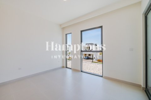 Снять в аренду виллу в Dubai South (Dubai World Central), Дубай: 3 спальни, 281.49609000м², № 109920 - фото 4