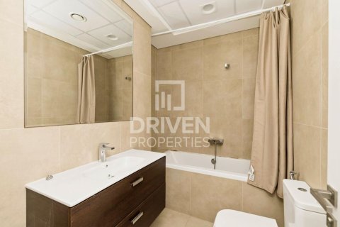 Apartment in Marina Arcade Tower, Dubai Marina, Dubai 2 bedrooms, 148.37 sq.m. № 127815 - photo 16