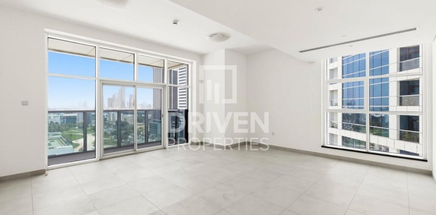 Apartment in Marina Arcade Tower, Dubai Marina, Dubai 2 bedrooms, 148.37 sq.m. № 127815