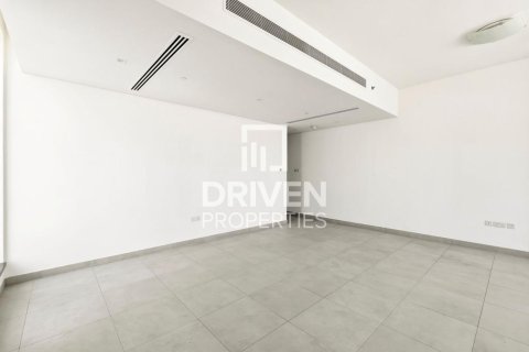 Apartment in Marina Arcade Tower, Dubai Marina, Dubai 2 bedrooms, 148.37 sq.m. № 127815 - photo 6